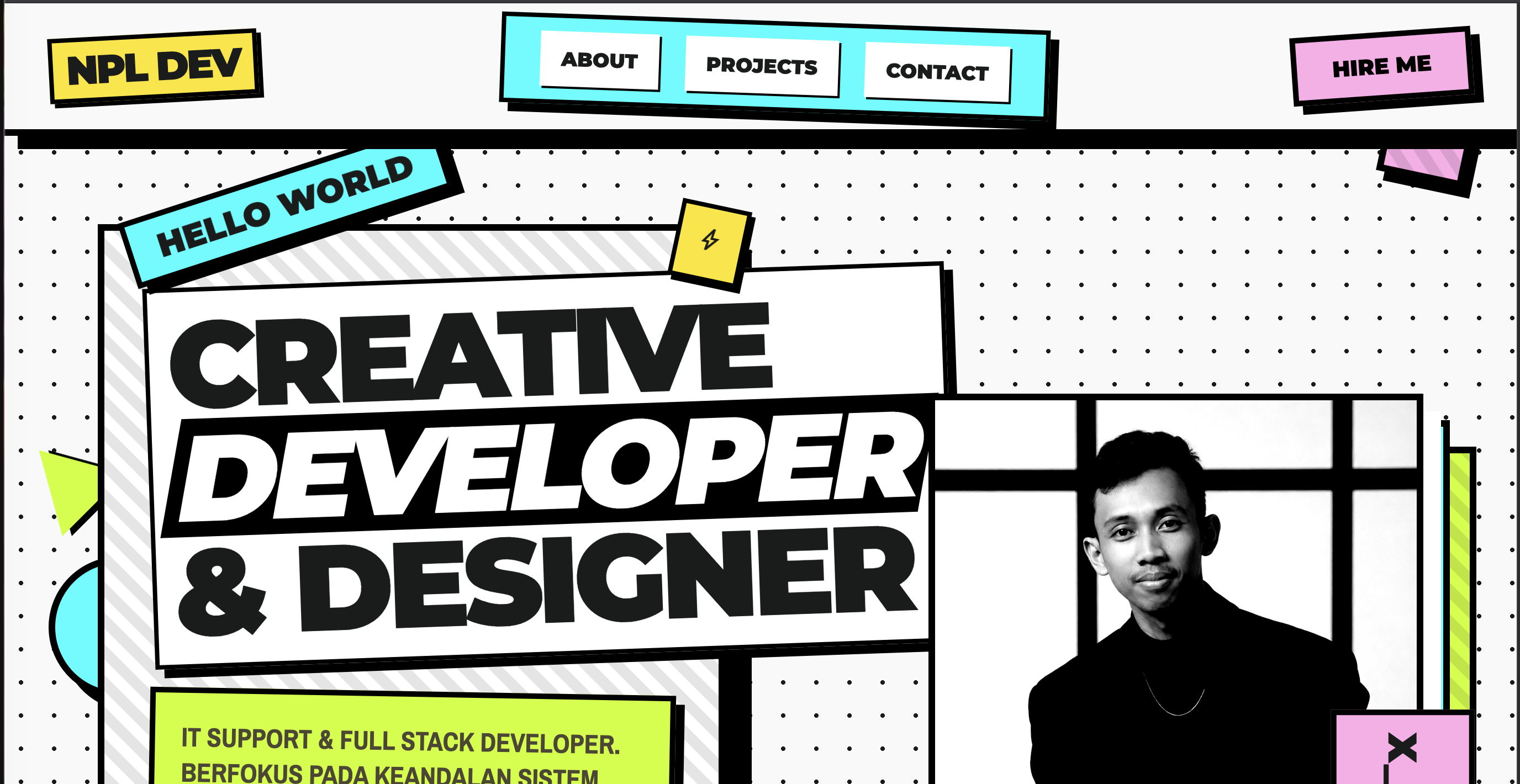 This Web Portofolio interface